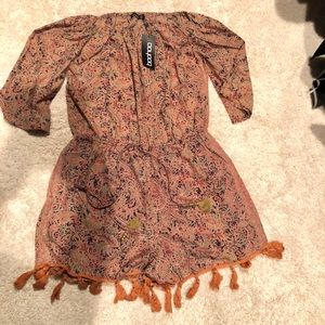 NWT Off the Shoulder Paisley Print Romper